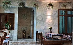 Hayati Hotel